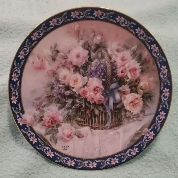 "ROSES" collector plate LENA LIU Basket Bouquets - Picture 1 of 6